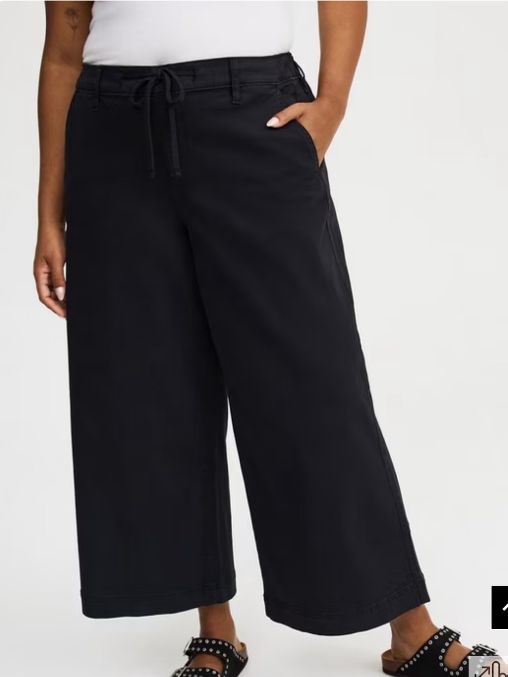 Torrid deep black Pull-On Weekend Wide-Leg Crop Pant size 3X